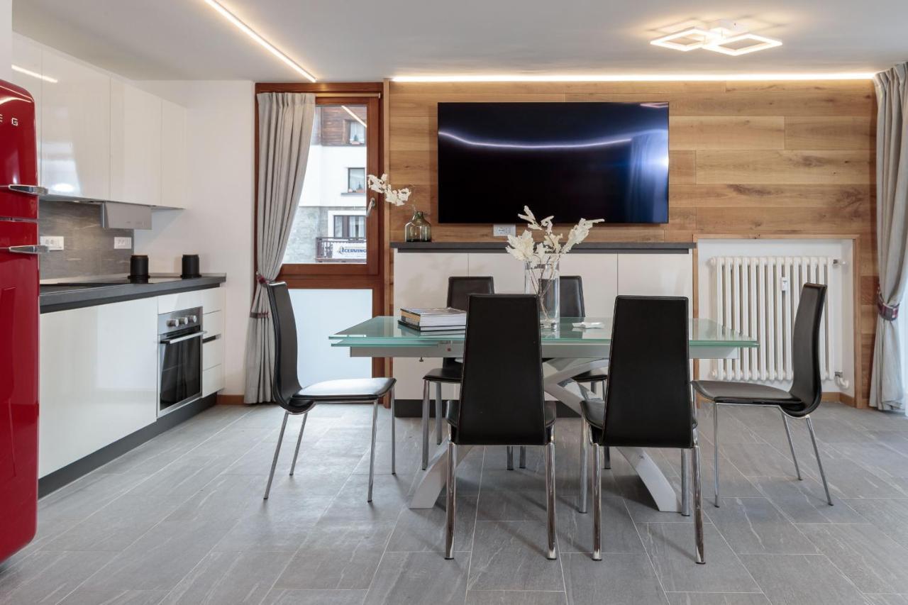 Hellochalet - The One - Garage, Bootdryer, Home Theatre With Subwoofer, Netflix, Hydromassage Turkish Bath Breuil-Cervinia Eksteriør billede