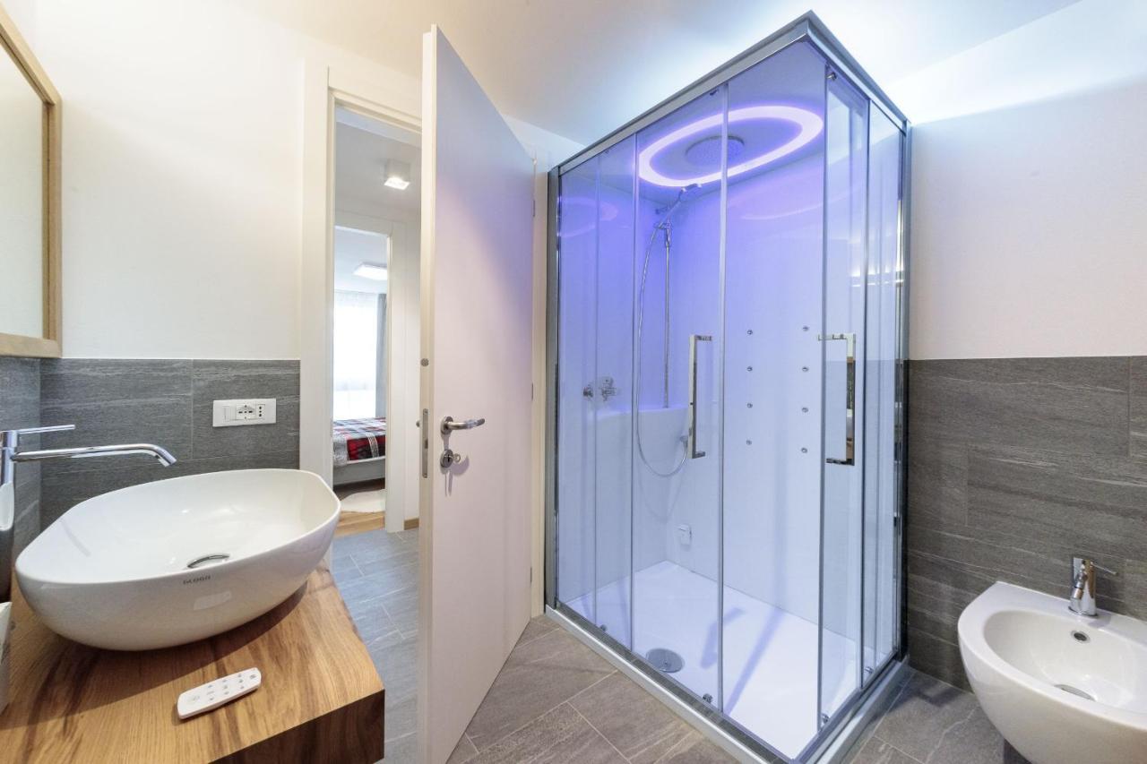 Hellochalet - The One - Garage, Bootdryer, Home Theatre With Subwoofer, Netflix, Hydromassage Turkish Bath Breuil-Cervinia Eksteriør billede